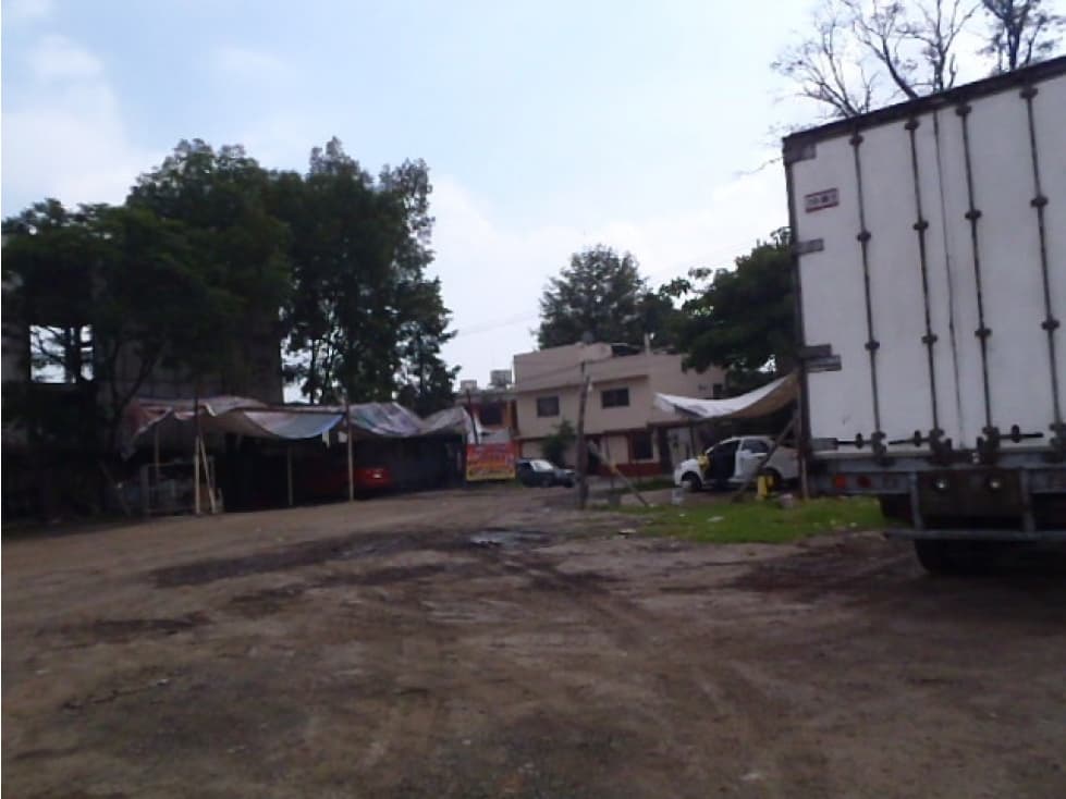 Terreno Comercial e Industrial en Venta Col. Guadalupe Cuautitlan - 1