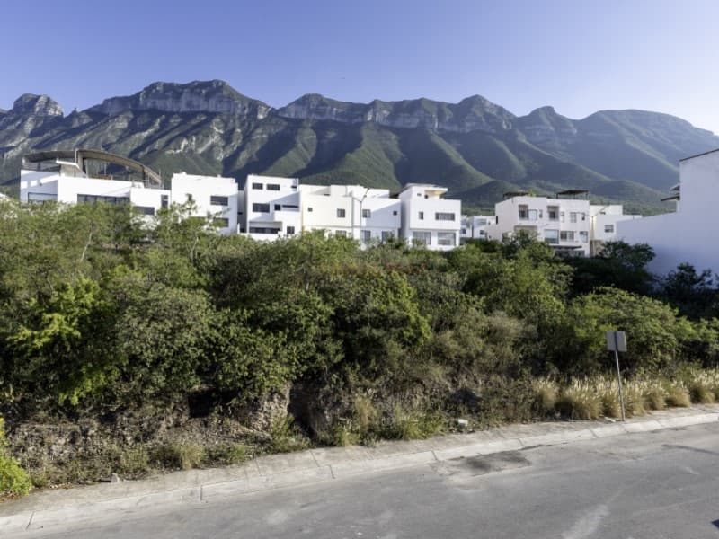 Terrenos Contiguos en Venta | Cumbres Elite Premier | Privada Vesubio | 150.43 m², Mitras Poniente - 1
