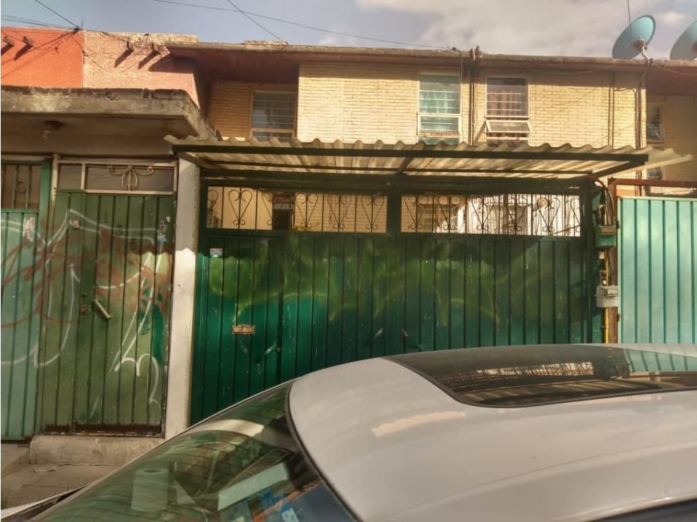 CASA EN VENTA EN FUENTES DEL VALLE - 1