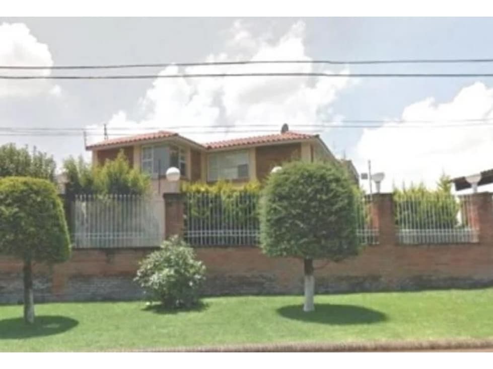 Casa en Remate en Toluca, F-1095 - 1