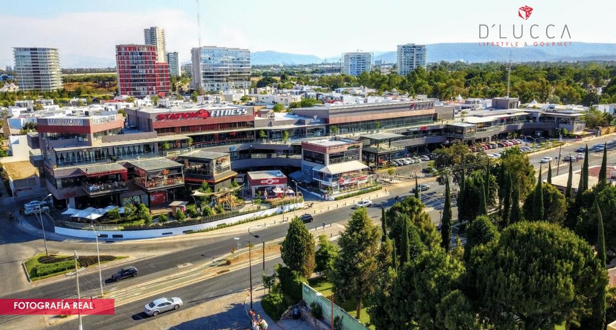 Local Renta Plaza Comercial Valle Real $90,017 K396 E1 - 1