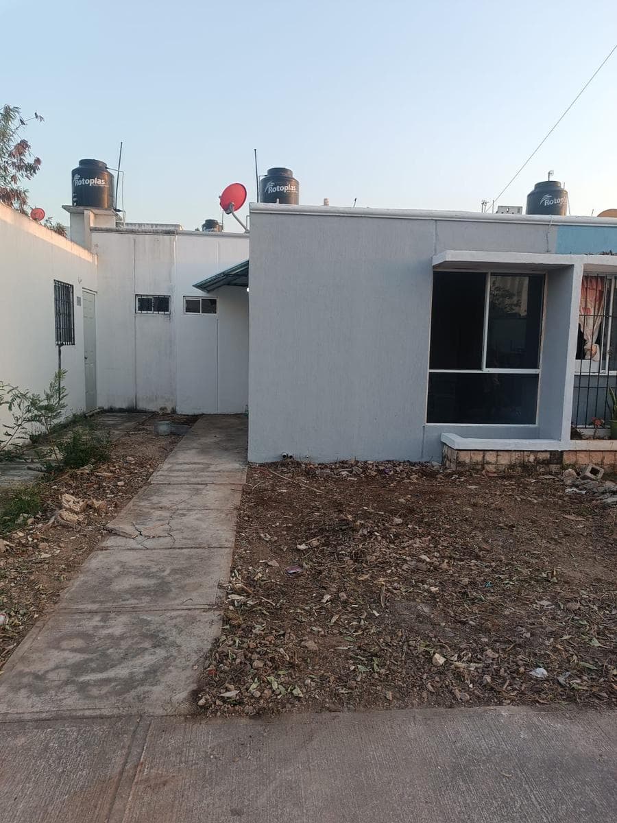 Casa en Venta Uman SOLO EFECTIVO--NO CREDITO - 1
