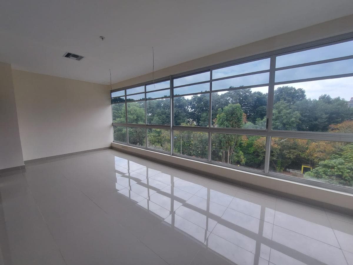 OFICINAS EN VENTA EN KENNEDY NORTE – SEGURIDAD Y UBICACIÓN - 1