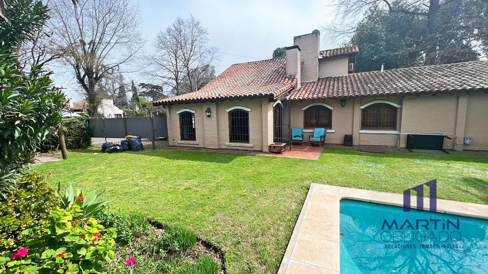Casa 5 ambientes Venta Barrio con portón Bella Vista - 1