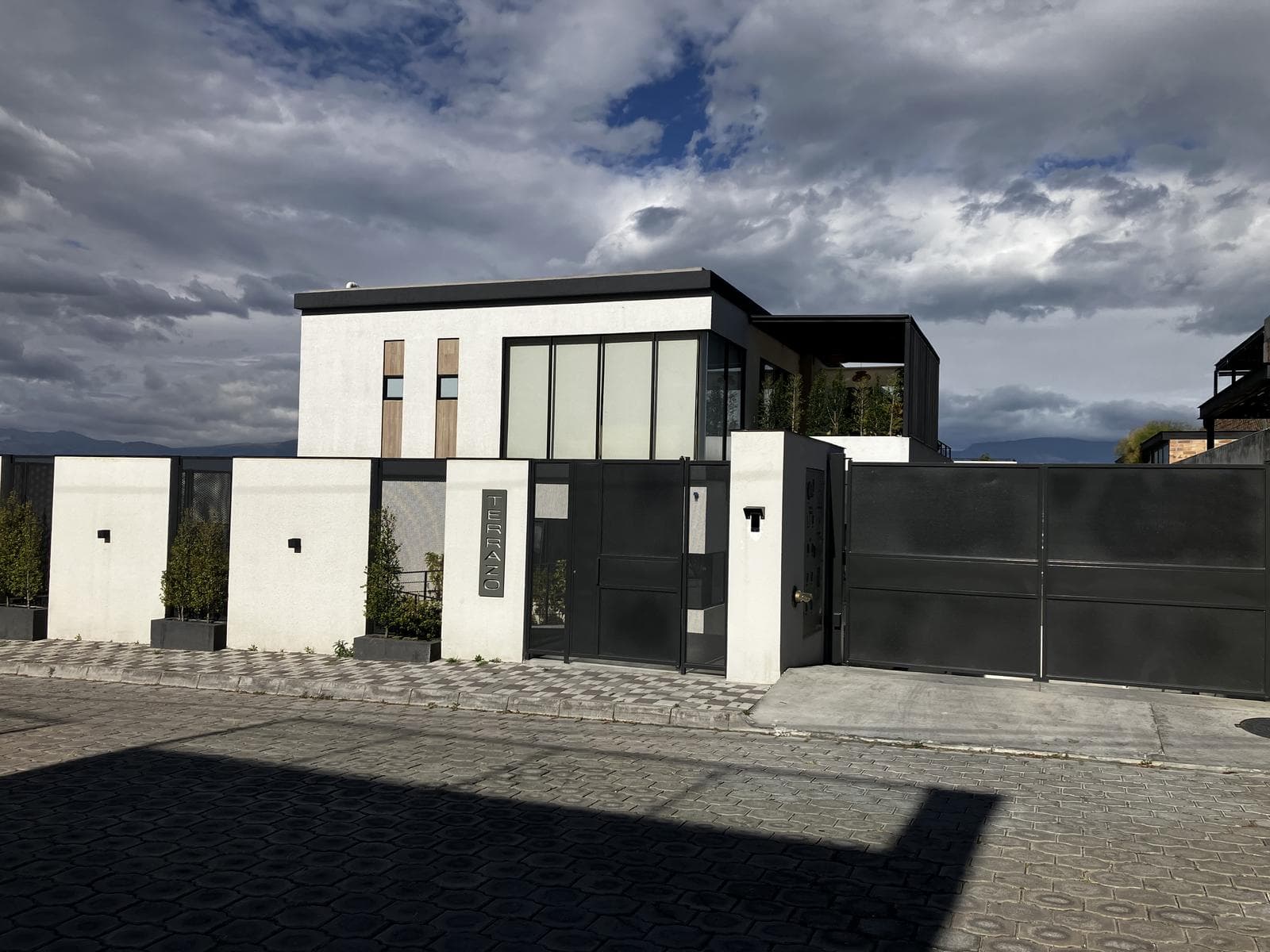 Cumbayá - Yanazarapata, venta departamento 2 dormitorios 63,09 m2 - Terraza 13,97 m2 - P2.B5b - 1