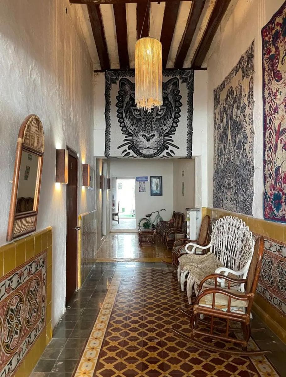 HERMOSO HOTEL EN VENTA EN EL CENTRO DE CAMPECHE (FVH-2124) - 1