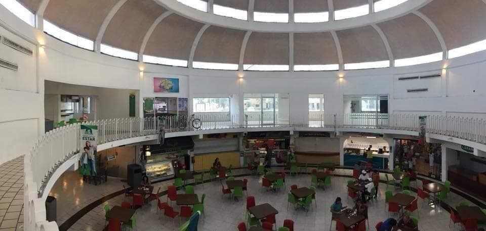 VENTA DE AREA COMERCIAL EN CAMPECHE: PLAZA UNIVERSIDAD - 1