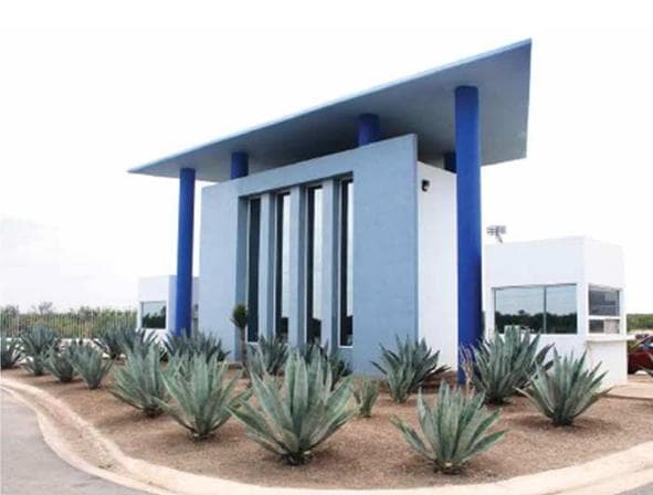 Terreno industrial en Colinas del Aeropuerto - 1