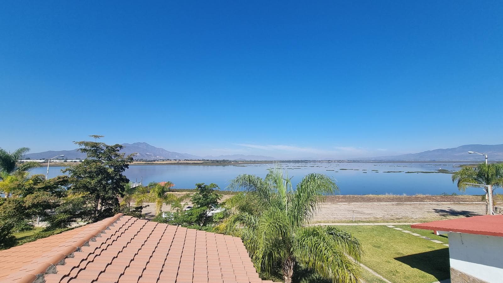 $$$ Casa con amplio terreno en Paraíso del Lago, Potreros Tecomatitos, Castro Urdiales, Jalisco - 1