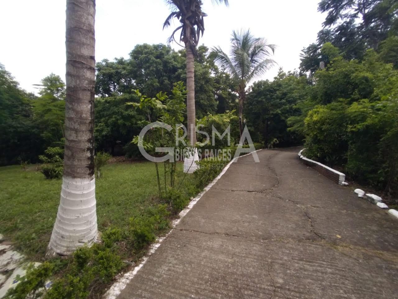 PRECIOSA FINCA EN VENTA A 10 MIN DE TUXPAN - 1
