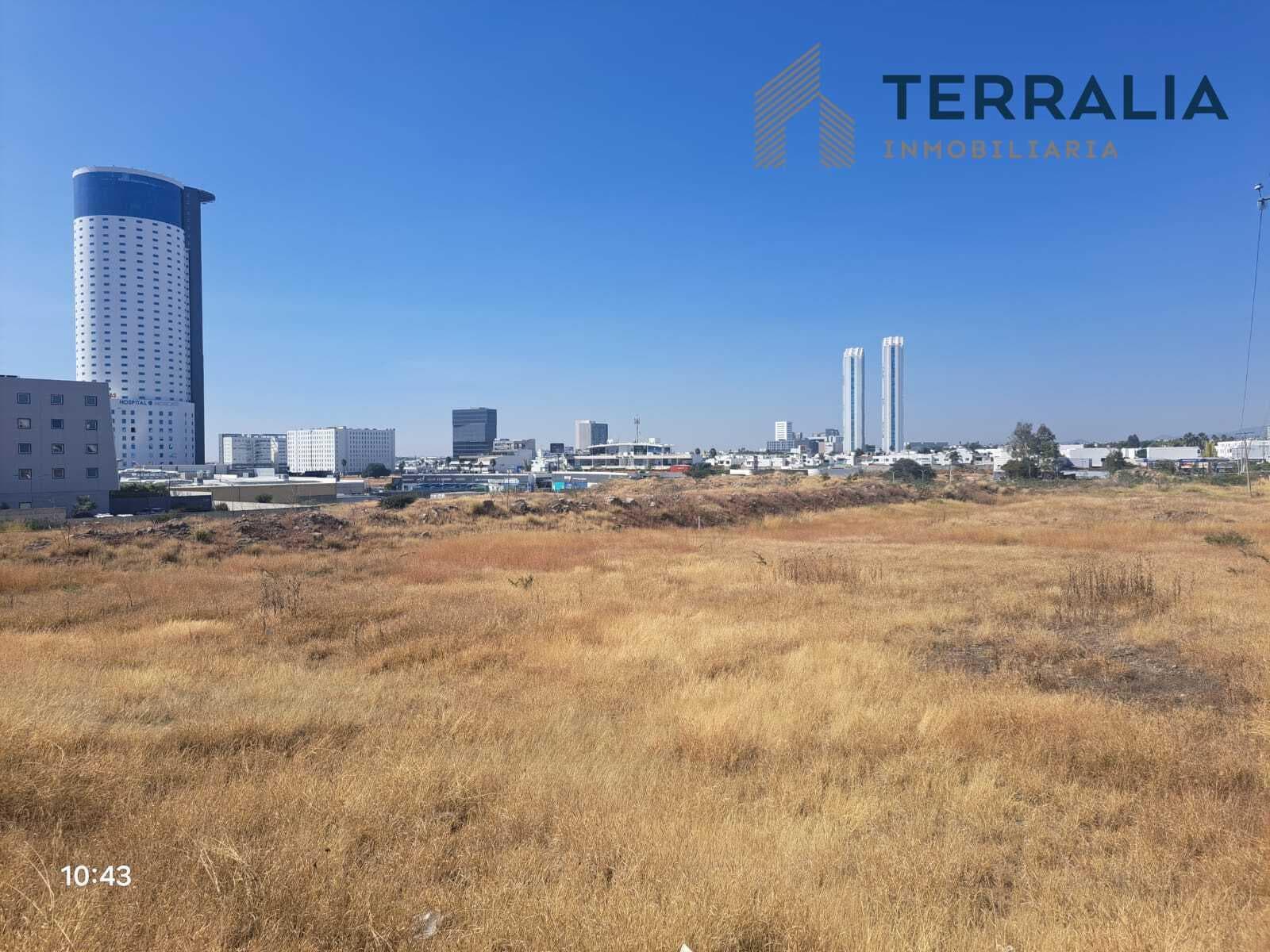 Terreno comercial en Venta en Paseo de la República, Juriquilla - 1
