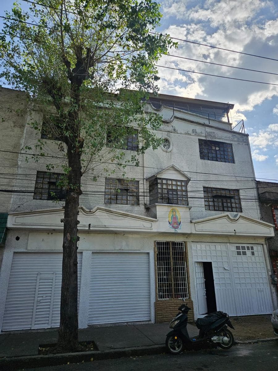 Bodega Comercial en venta en Tezozomoc undefined Recámaras - 1