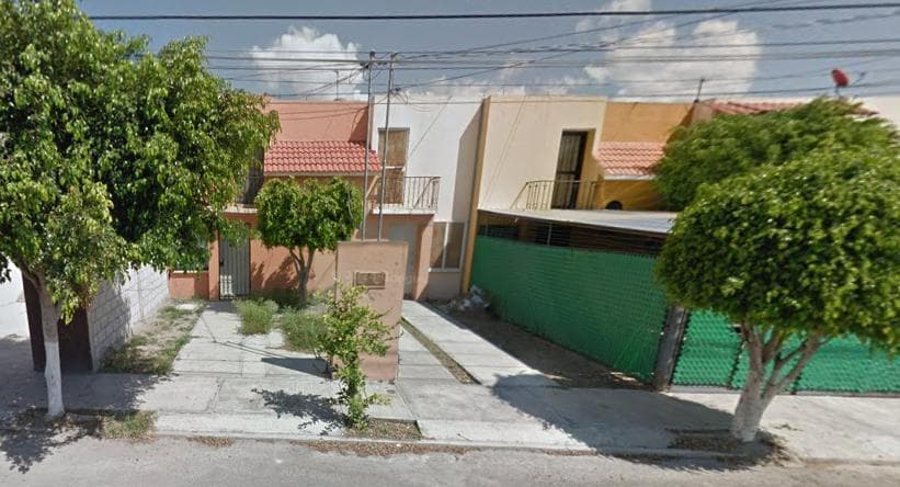 Casa en VENTA REMATE BANCARIO - 1