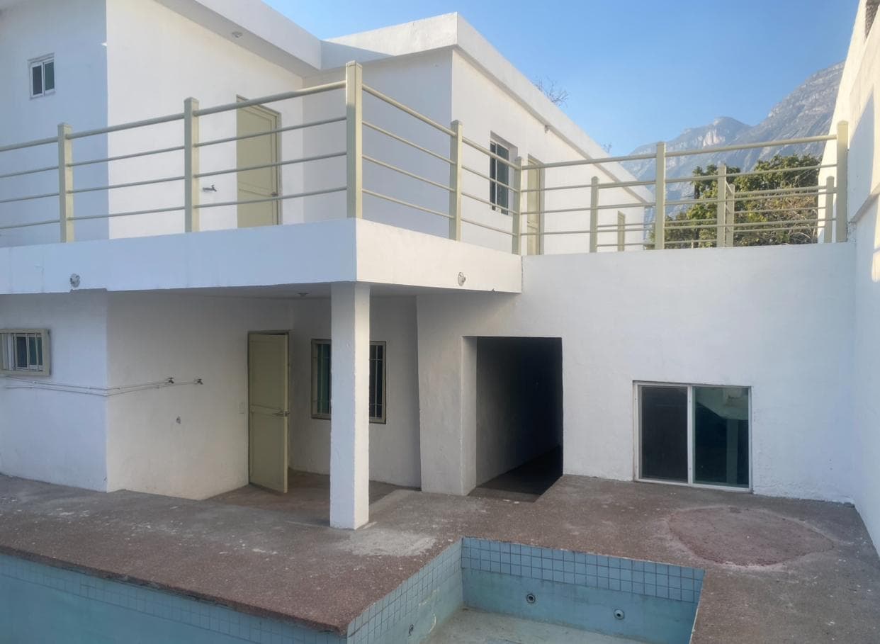 CASA TRABAJADORES SANTA CATARINA VENTA - 1