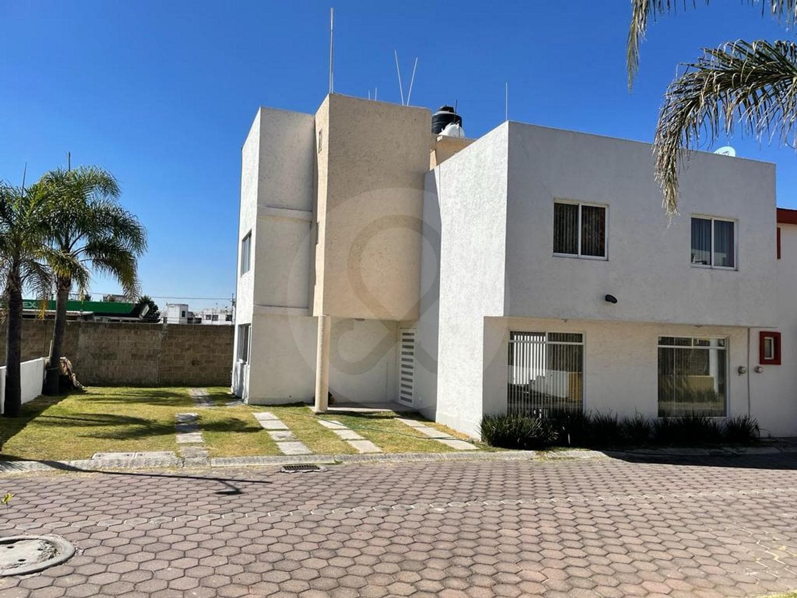 Casa Amueblada en Renta Col. El Lucero 3 Recámaras - 1
