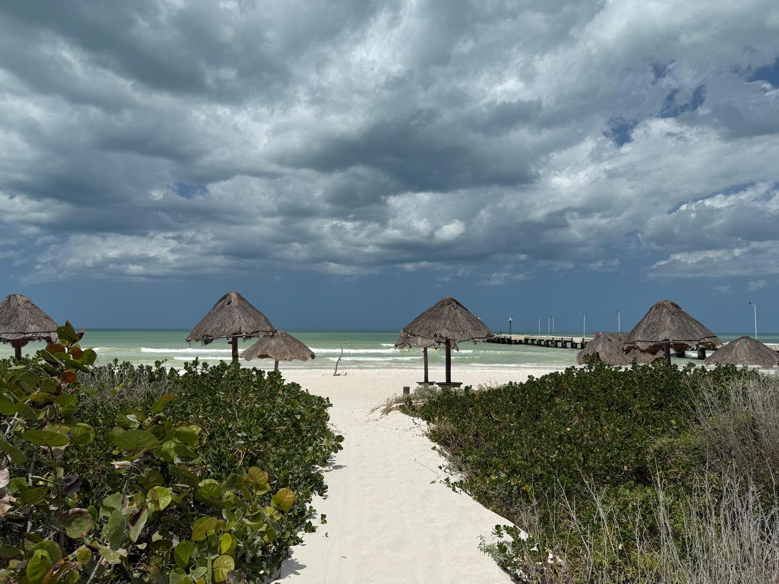 Terreno Frente al Mar en las Playas de El Cuyo, Yucatán - 1