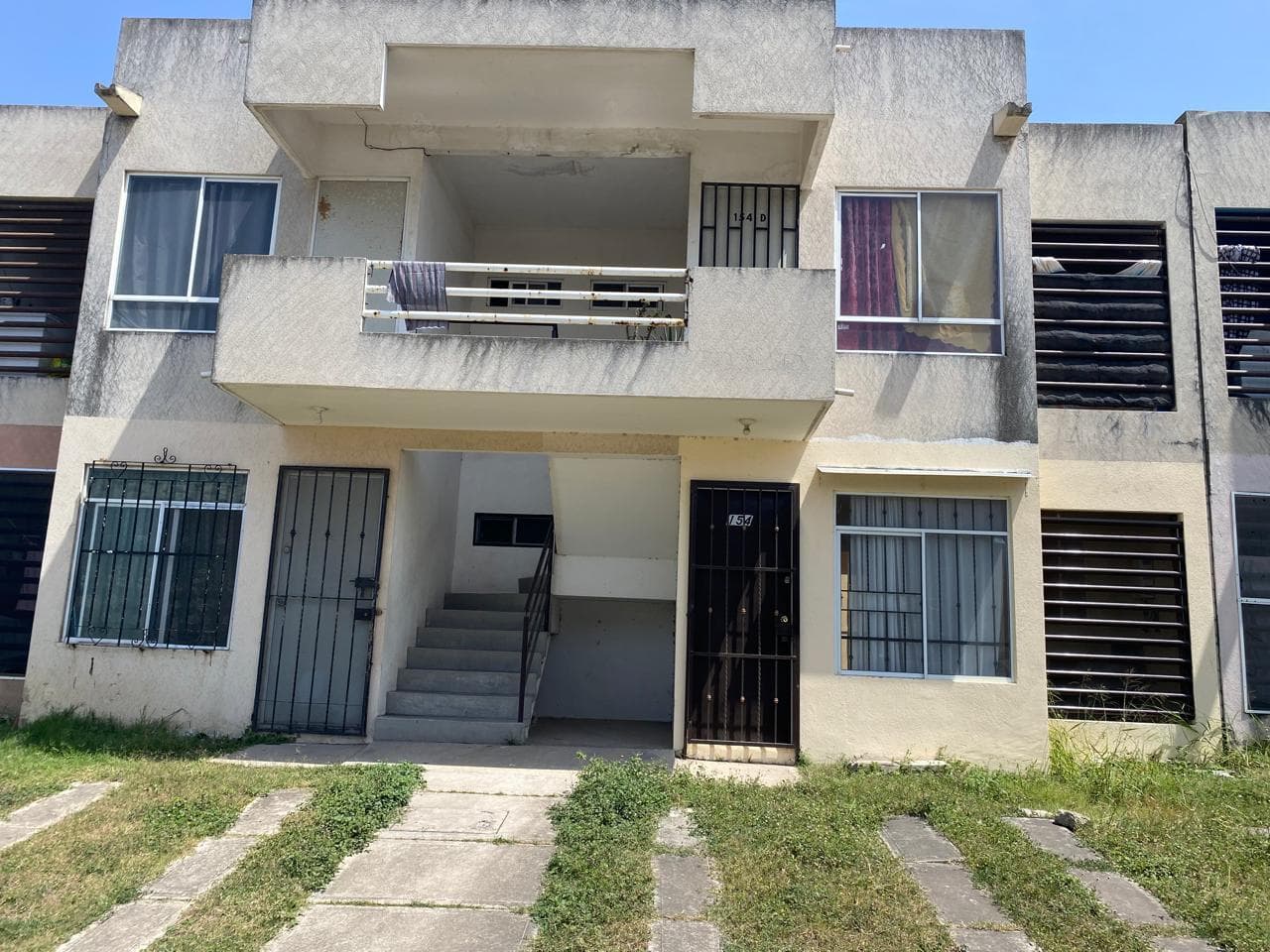 Departamento en venta, Fracc. Palma Real, a una cuadra de avenida principal. - 1