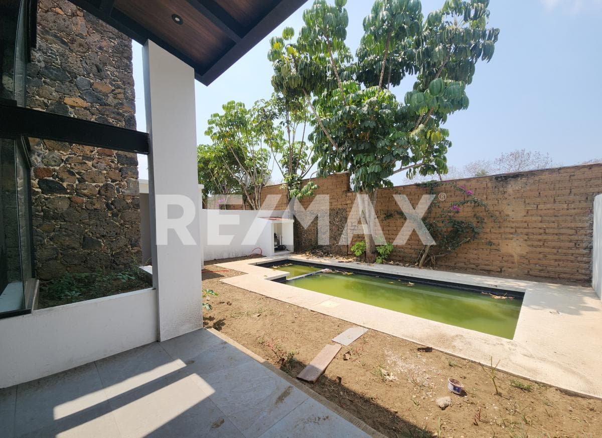 Casa en Venta en Morelos, Tlayacapan - 1
