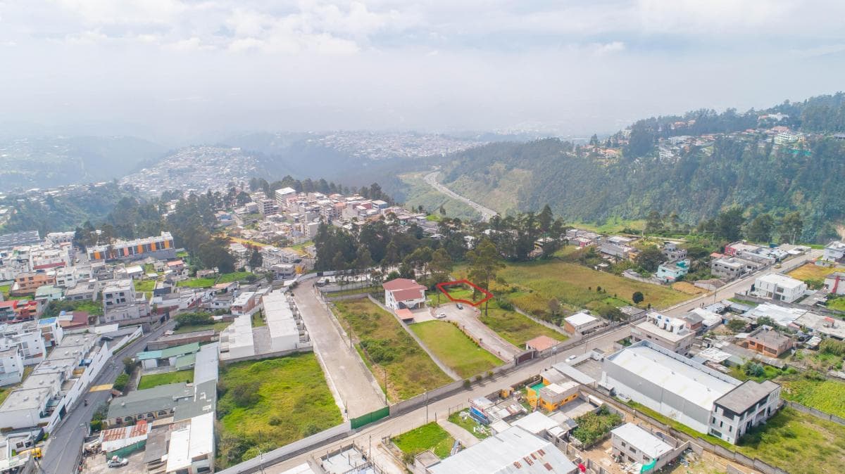 TERRENO EN VENTA 864m² San Isidro del Inca - 1