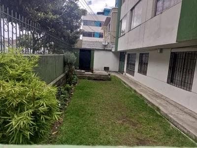Departamento en venta en Asuncion con patio - 1
