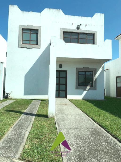 Casa en Fraccionamiento Tabachines - 1