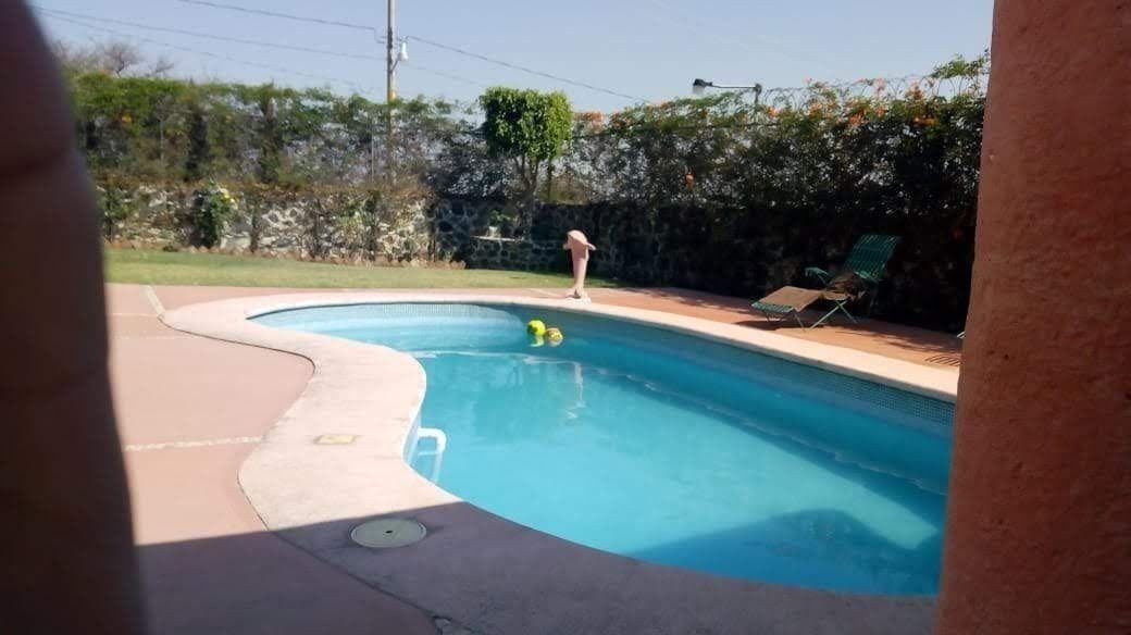 VENTA CASA EN FRACCIONAMIENTO PRIVADO EN TLAYACAPAN, MORELOS - 1