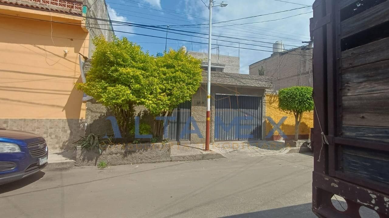 CASA EN VENTA EN COL. ZAPOTITLA - 1