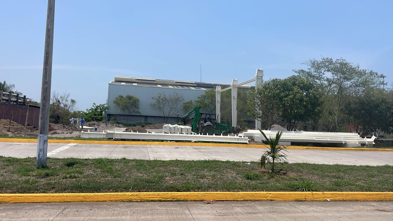 RENTA DE NAVE INDUSTRIAL DE MIL METROS EN PARQUE PRIVADO - 1