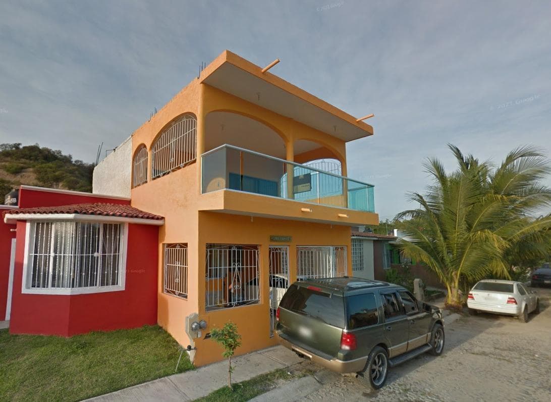 Casa en Venta en Manzanillo, Colima - 1