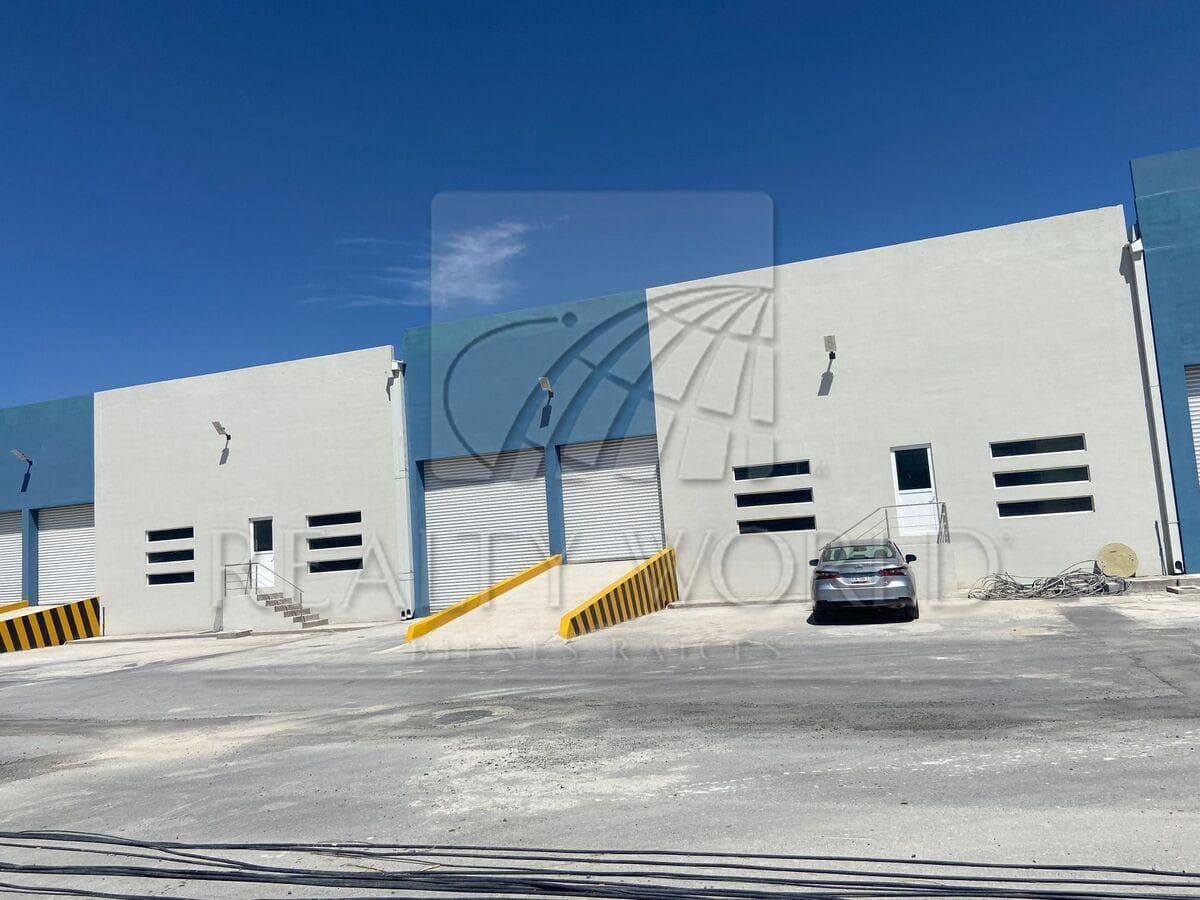 Bodega Venta en Fraccionamiento Las Casas - 1