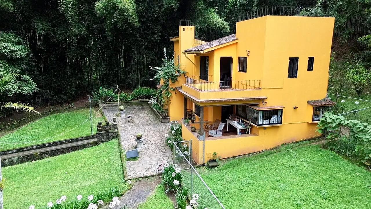 Residencia en Coatepec Campestre con jardín en venta, con 2 chalets - 1