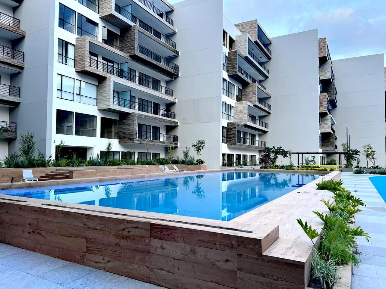 Departamento 2 dormitorios Aurora Tumbaco - 1
