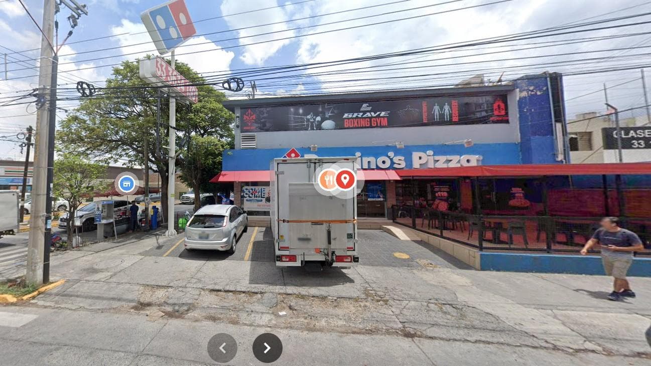 Local en Av. Lapizlázulli en Esq. Venta, 420 m2, 3 estacionam, 2 pisos en Gdl - 1