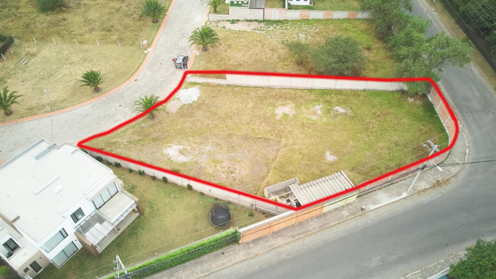 Venta de terreno, sector Tumbaco - cerca Hilacril Plaza. - 1