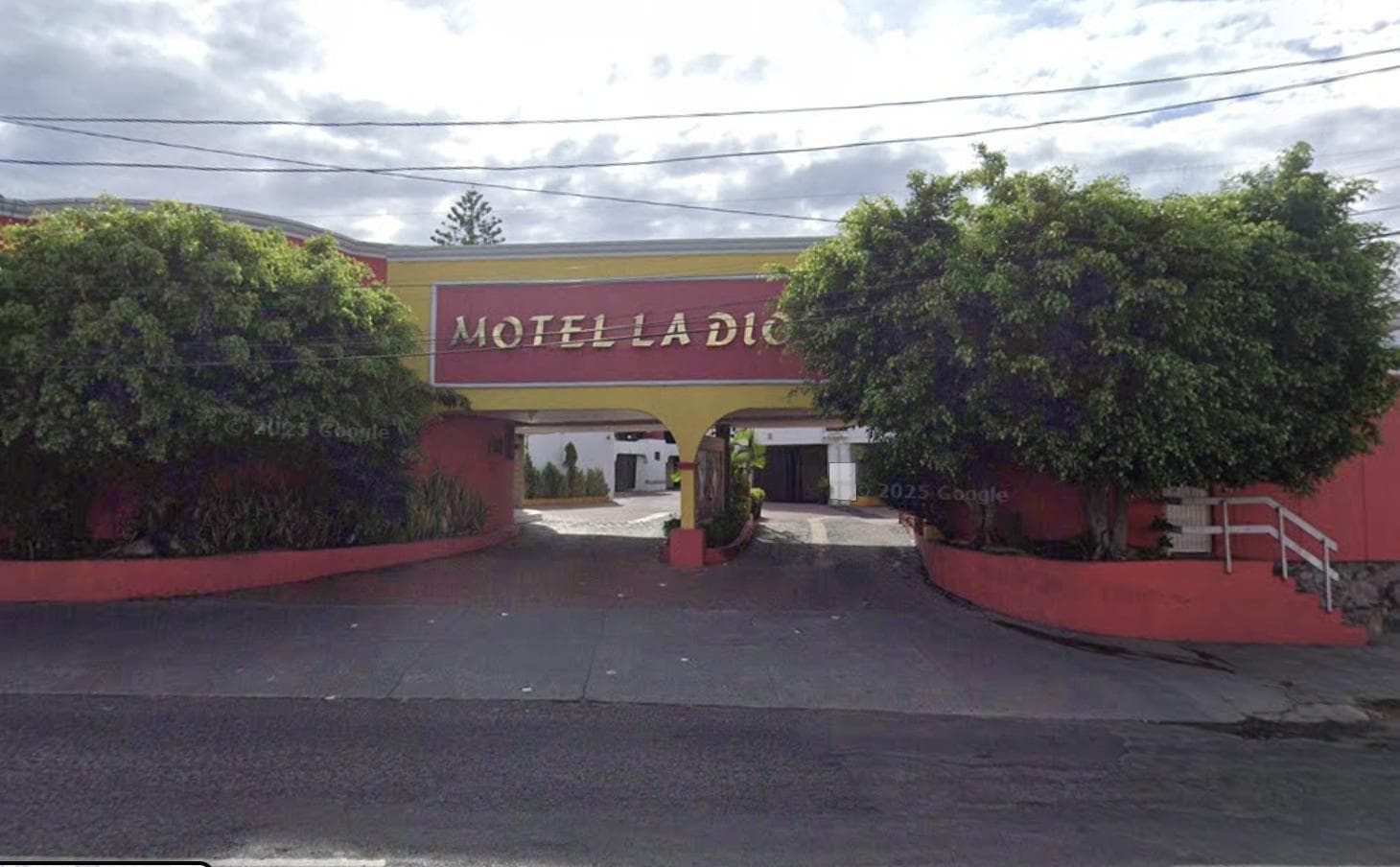 Terreno con motel en venta en Alamo Industrial - 1
