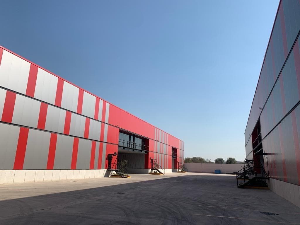 Bodega en renta de 3,300 m2 en Tultepec - 1