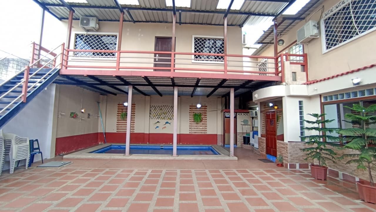 Venta casa con piscina Duran Helechos, 3 Habitaciones, m.z. - 1