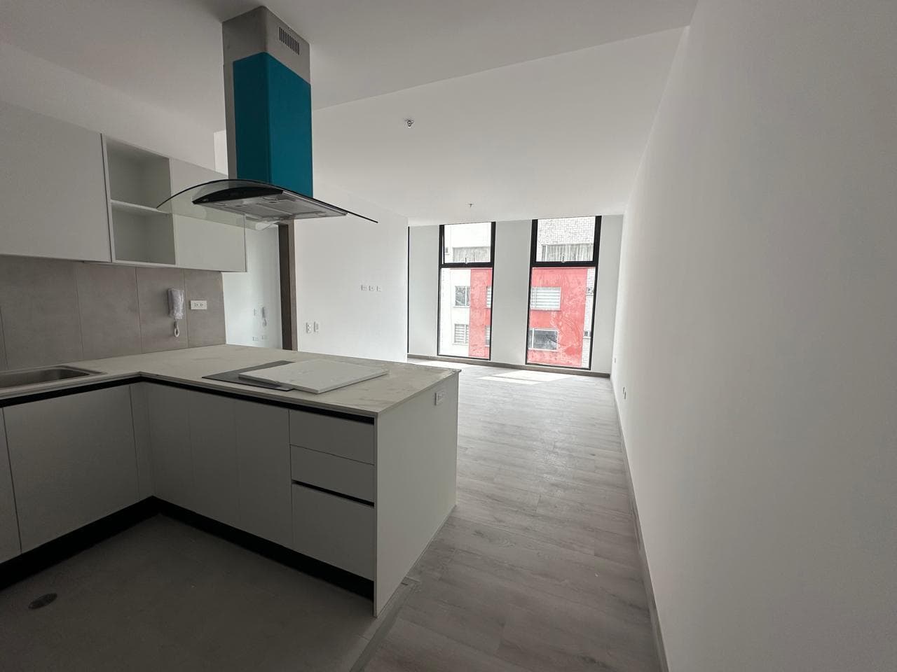 CWU. VENTA Departamento con balcón- La Carolina - 1