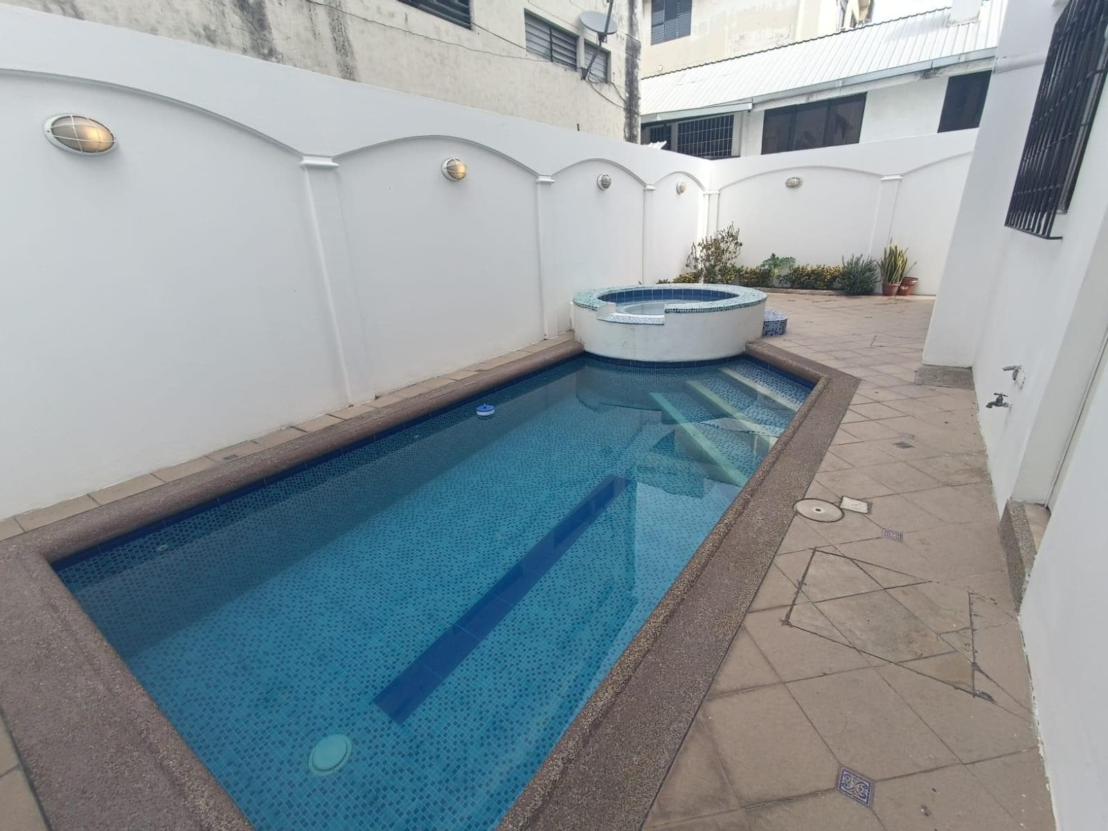Alquiler de Departamento Amoblado en Los Ceibos - Norte de Guayaquil AE - 1