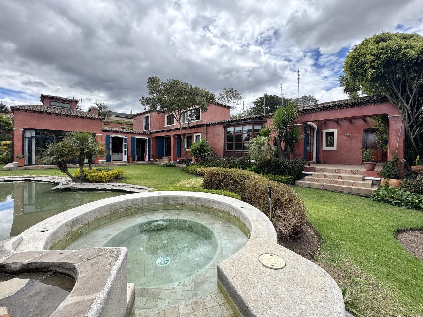 CASA DE VENTA EN CAMPO ALEGRE SECTOR MONTESERRÍN - 1