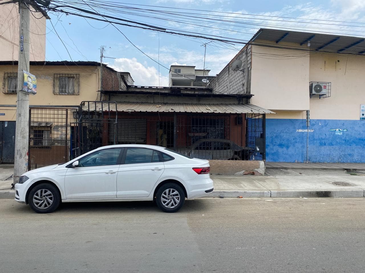 VENTA DE CASA DE UNA SOLA PLANTA, SUROESTE DE GQUIL (EO) - 1