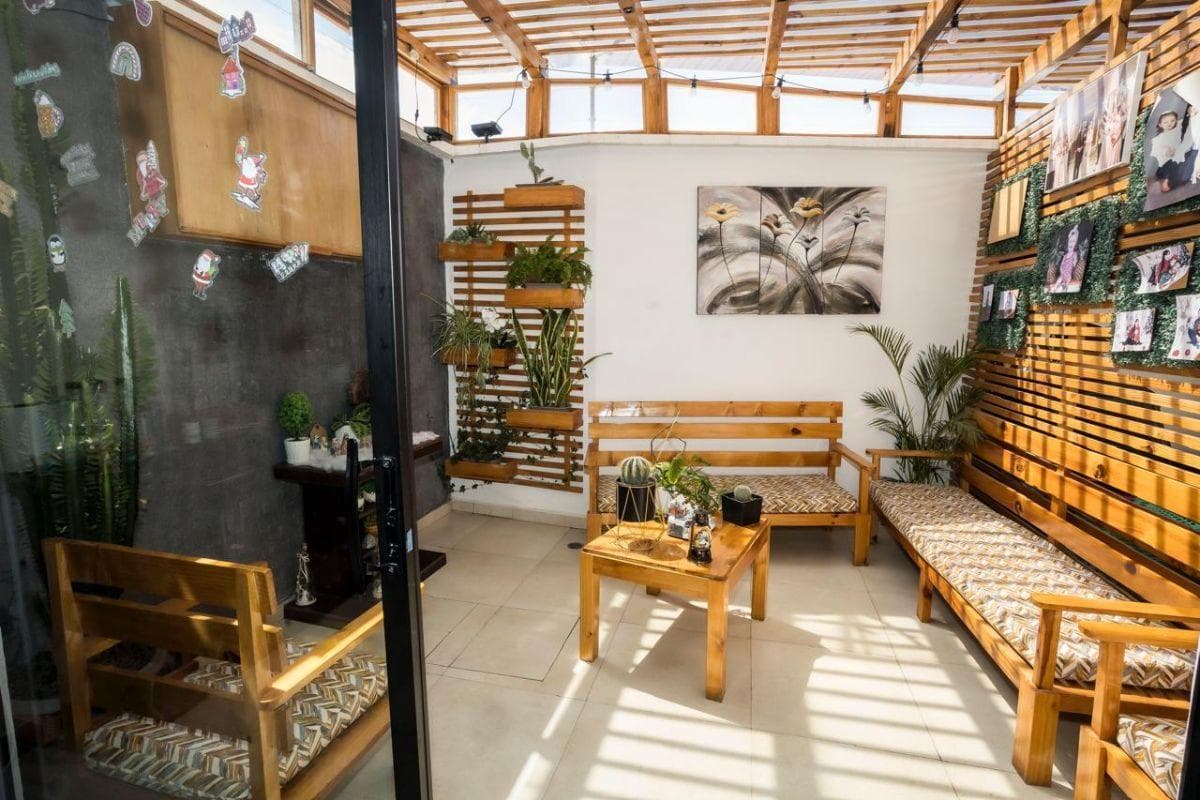 Bella Casa en Urbanizacion Privada Monay Baguanchi - Cuenca - 1