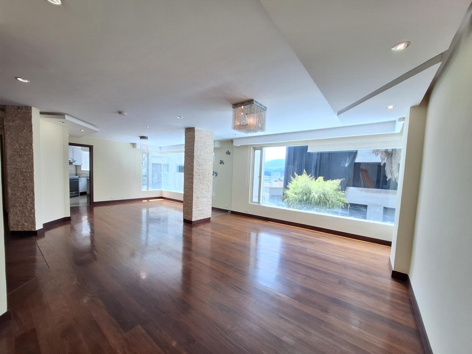 DPTO. DÚPLEX EN VENTA, AMPLIO JARDIN PRIVADO, 3 HAB, 2 PARQ., BELLAVISTA - 1