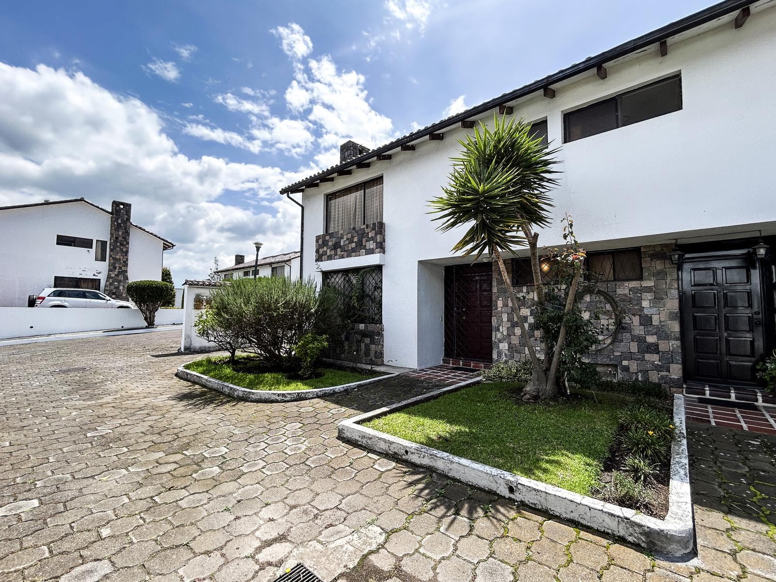 Venta de Casa-Sector Sangolquí - Cerca de la ESPE - 1