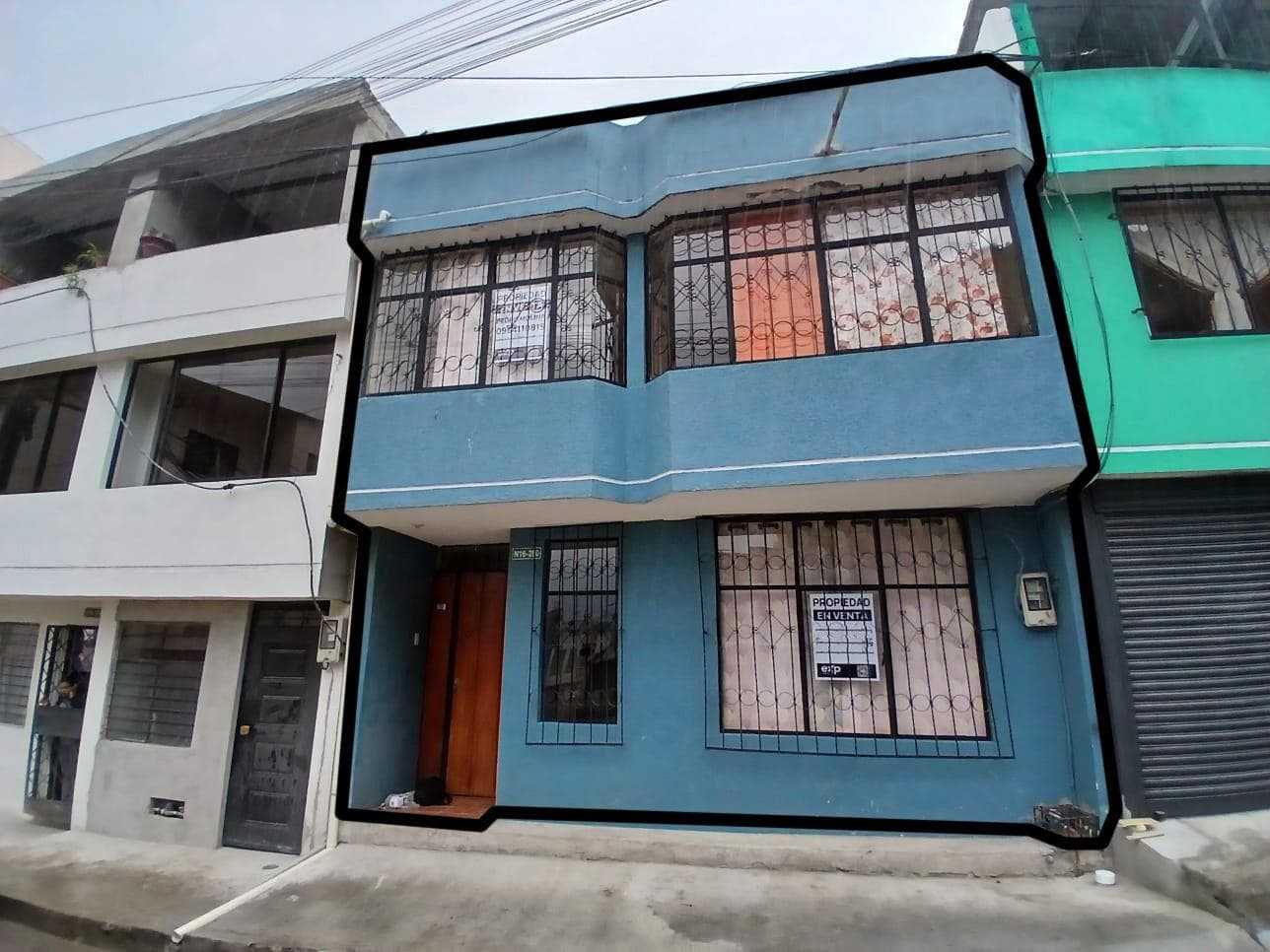 Venta Casa independiente frente a parque – Carapungo - 1