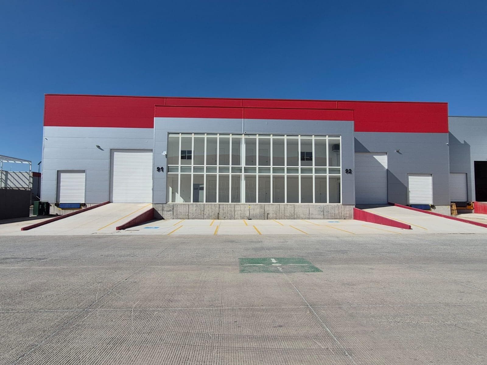 Bodega en Renta en parque industrial cerca del Aeropuerto 1200m2 - 1