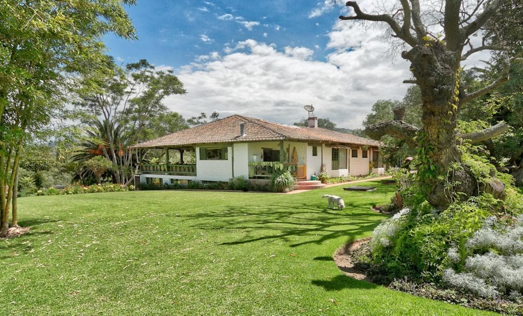 En Renta Quinta de 7000m2 de Terreno y 400m2 de construcción en Guayllabamba - 1