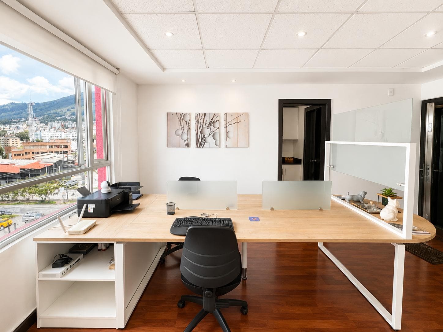 CWU. Venta oficina 53m2- sector Quito Tenis - 1