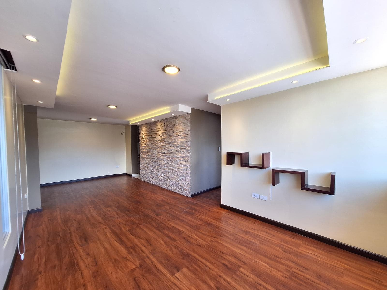 Acogedor Departamento en Venta, 2 Dormitorios, Ponceano - Carcelén Alto. - 1