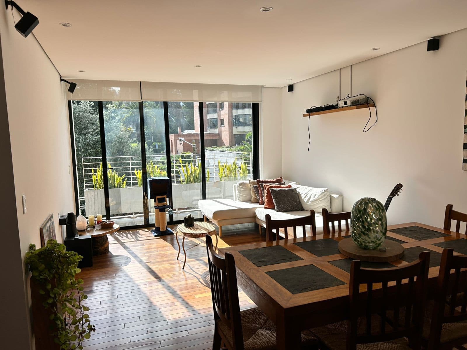 Departamento en Venta, 4 dormitorios, Bellavista - 1
